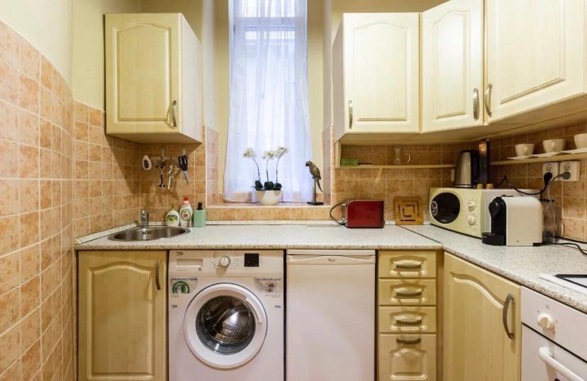 Cherry Blossom Designer Apartment In The Center With Free Parking Budapeszt Zewnętrze zdjęcie