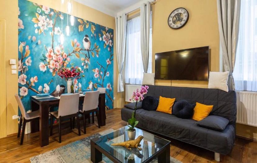 Cherry Blossom Designer Apartment In The Center With Free Parking Budapeszt Zewnętrze zdjęcie
